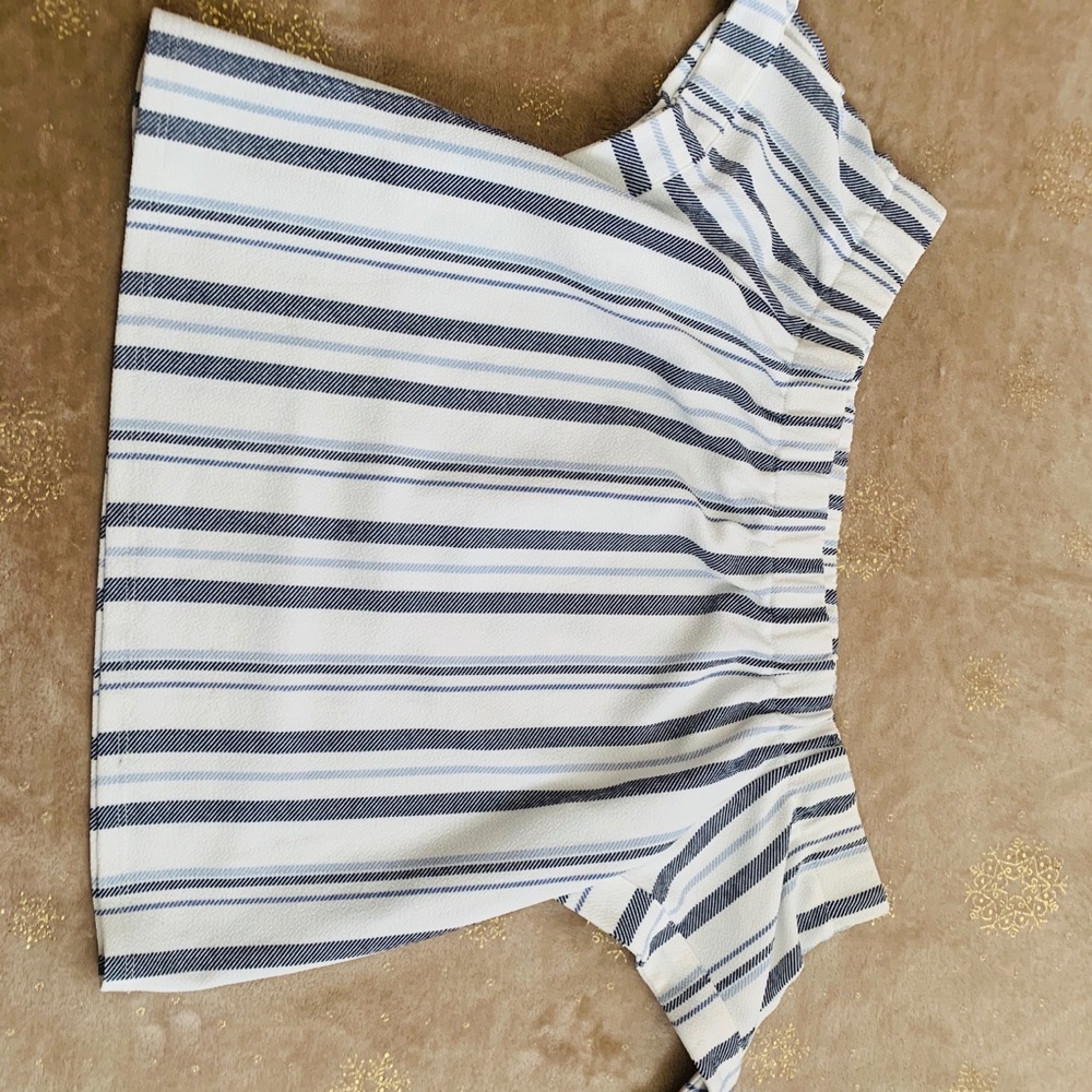 Off shoulder shirt